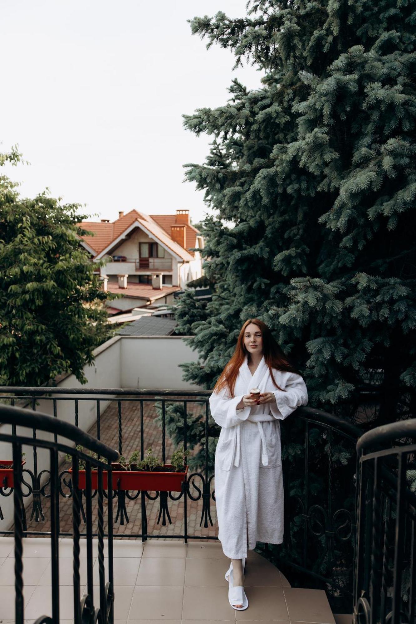 Eduard Hotel Uzjhorod Eksteriør bilde